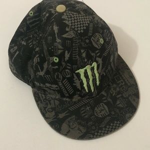 Monster Energy Men's 7-1/4 Black Gray Hat